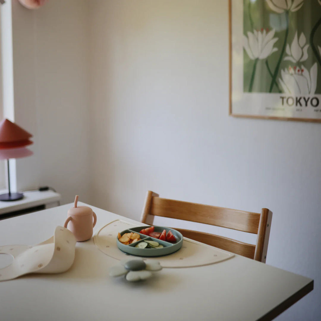 Mushie Lucky Suction Spinner