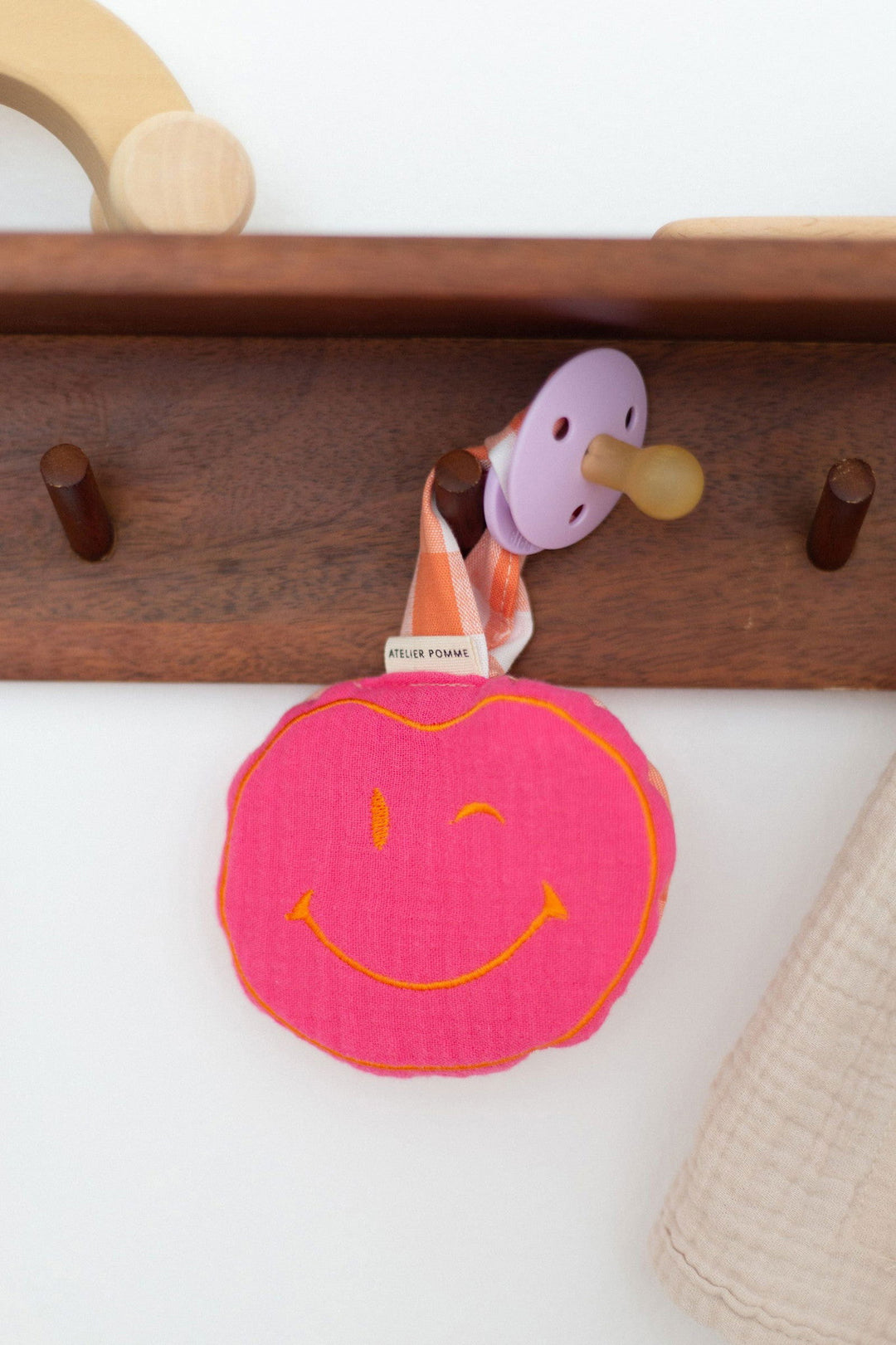 Atelier Pomme Apple Of My Eye Pacifier Cuddle Sweet As Candy - La Gentile Store