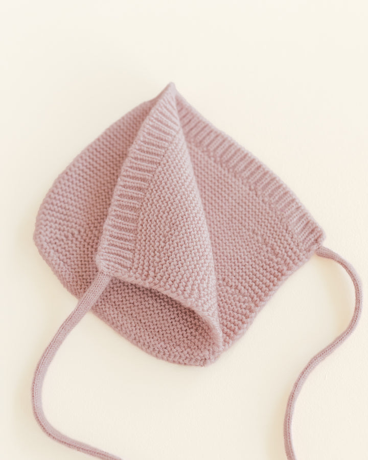 Hvid Newborn Bonnet Dolly Powder