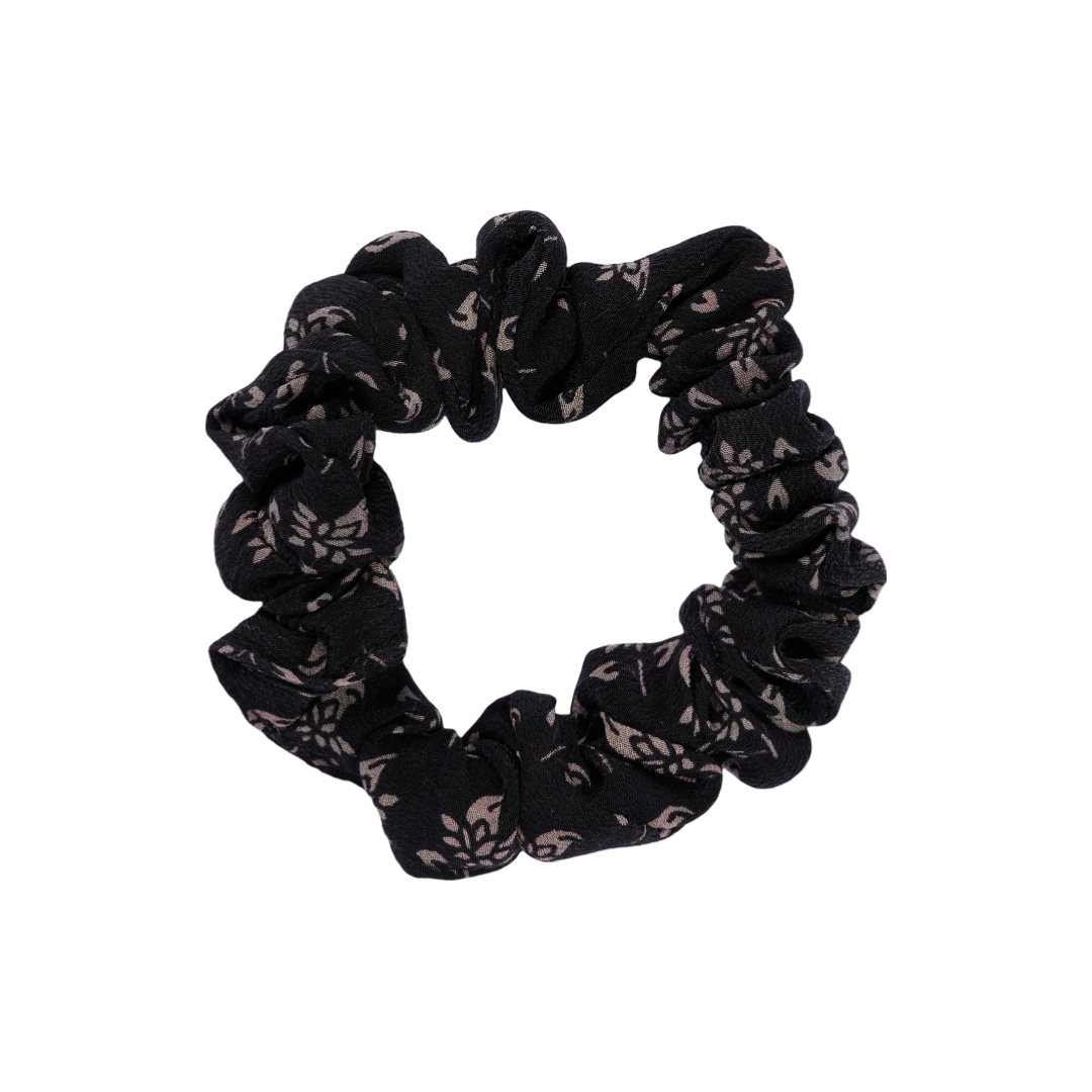 Sissel Edelbo Gia Silk Scrunchie Black