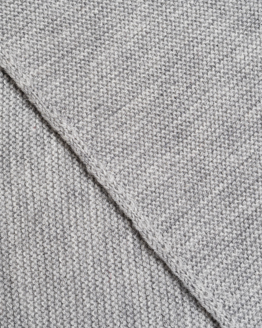 Hvid Josephina Triangle Scarf Grey Melange