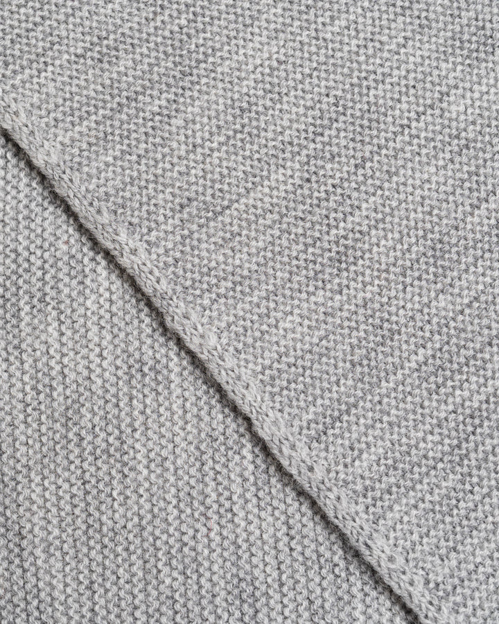 Hvid Josephina Triangle Scarf Grey Melange