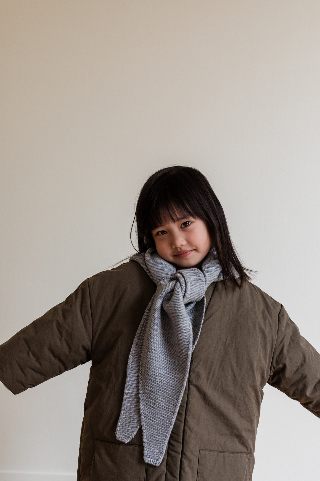 Hvid Josephina Triangle Scarf Grey Melange