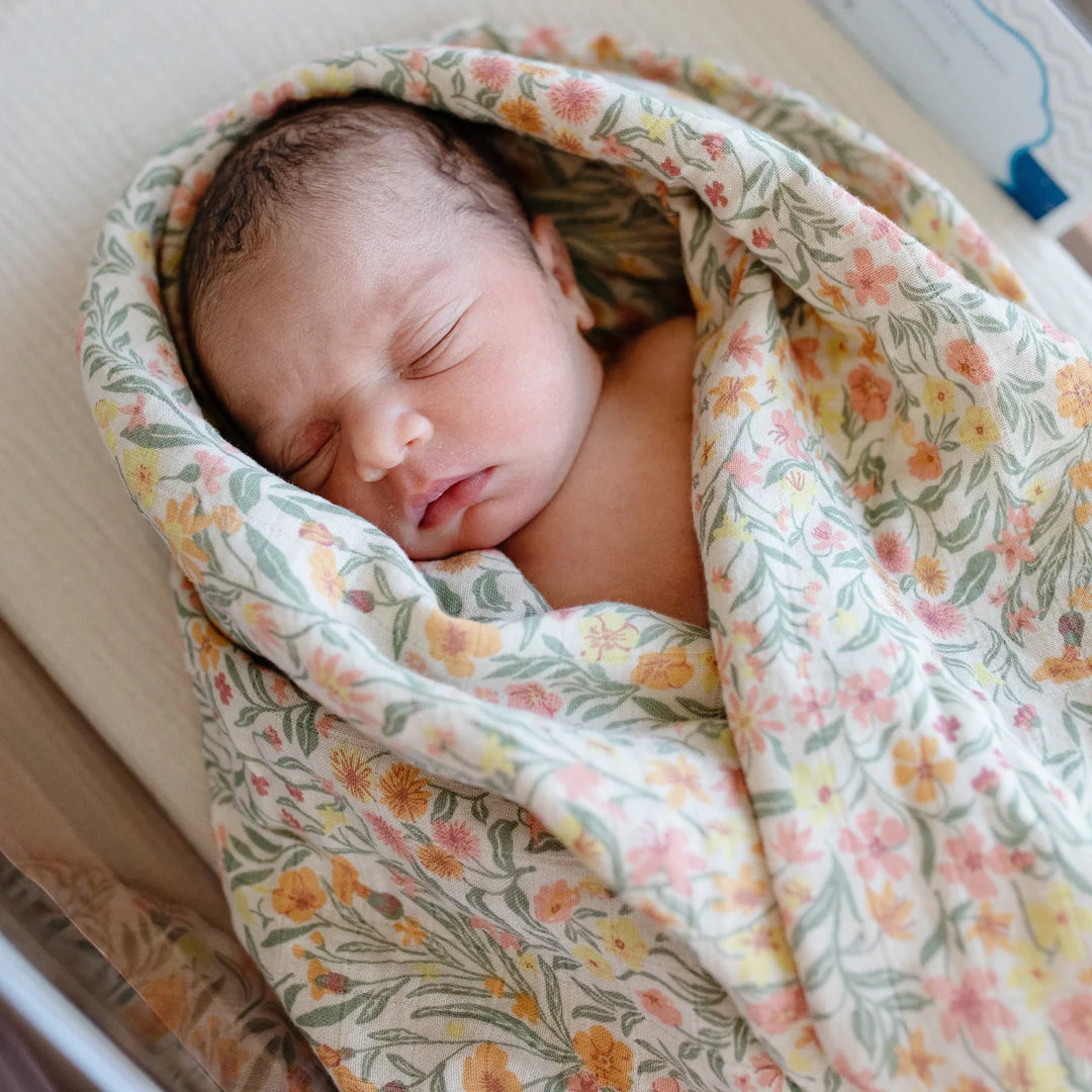 Mushie Large Muslin Swaddle – Pastel Flowers