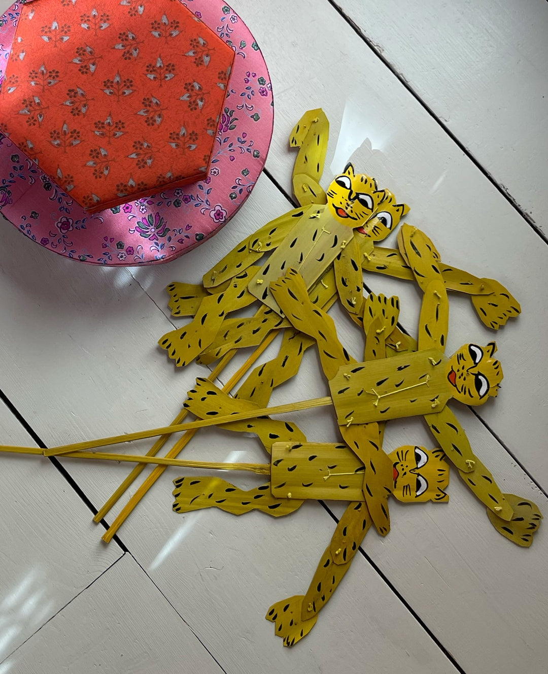 Sissel Edelbo Tiger Puppet Stick